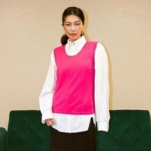 Escada Cashmere Fuschia Sleeveless Vest